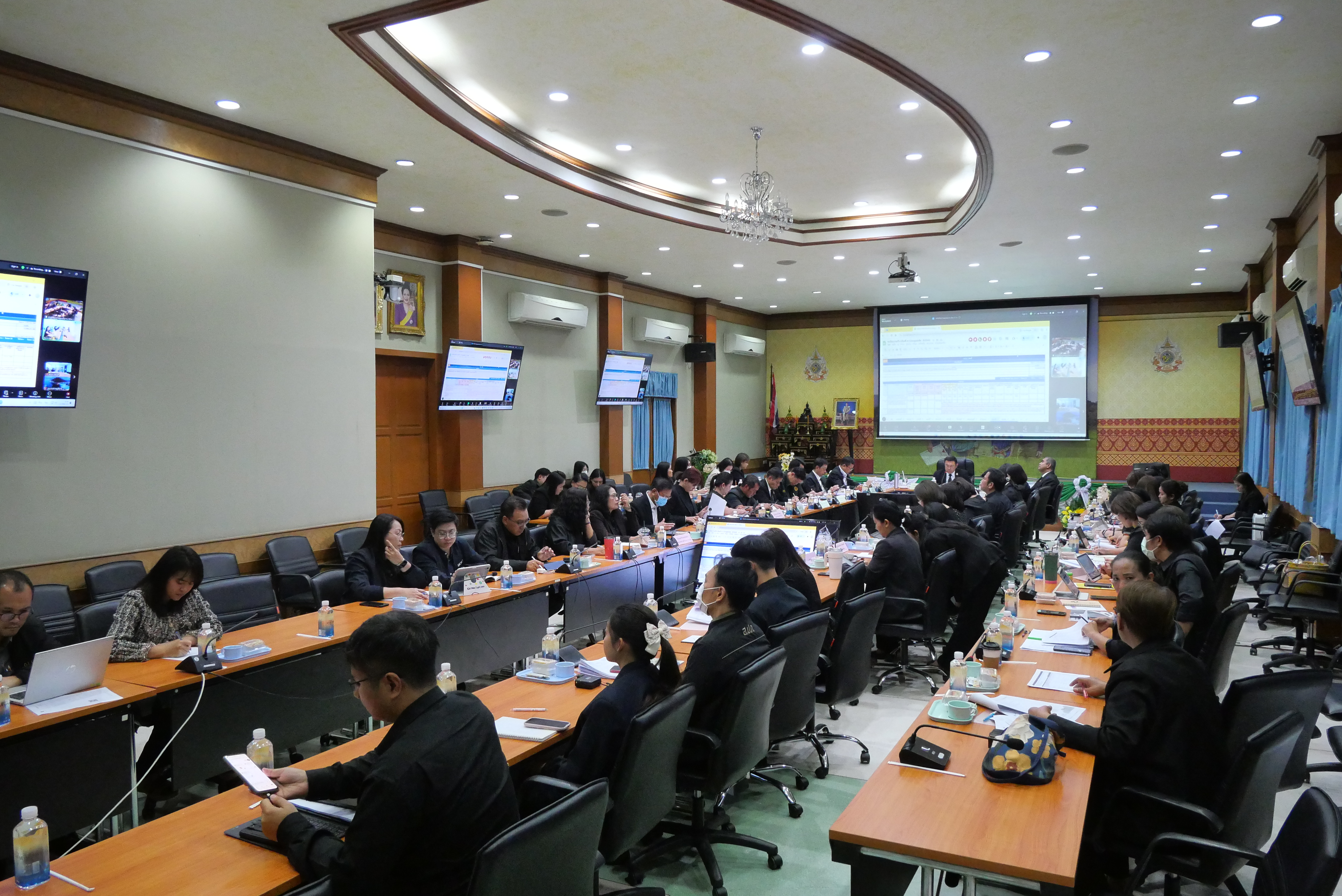 title - ประชุมคณะทำงานติดตามเร่งรัดการใช้จ่ายเงินงบประมาณประจำปีงบประมาณ พ.ศ. 2569 ของสำนักงานการปฏิรูปที่ดินเพื่อเกษตรกรรม ครั้งที่ 8/2568